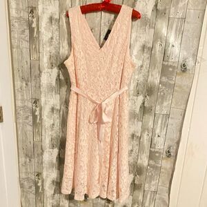 Lane Bryant pink sleeveless shift lace dress with belt 16